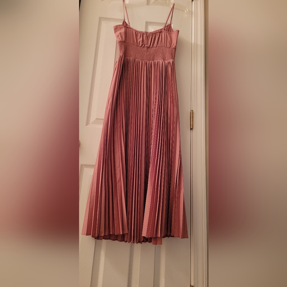 Dusty rose pleated dress